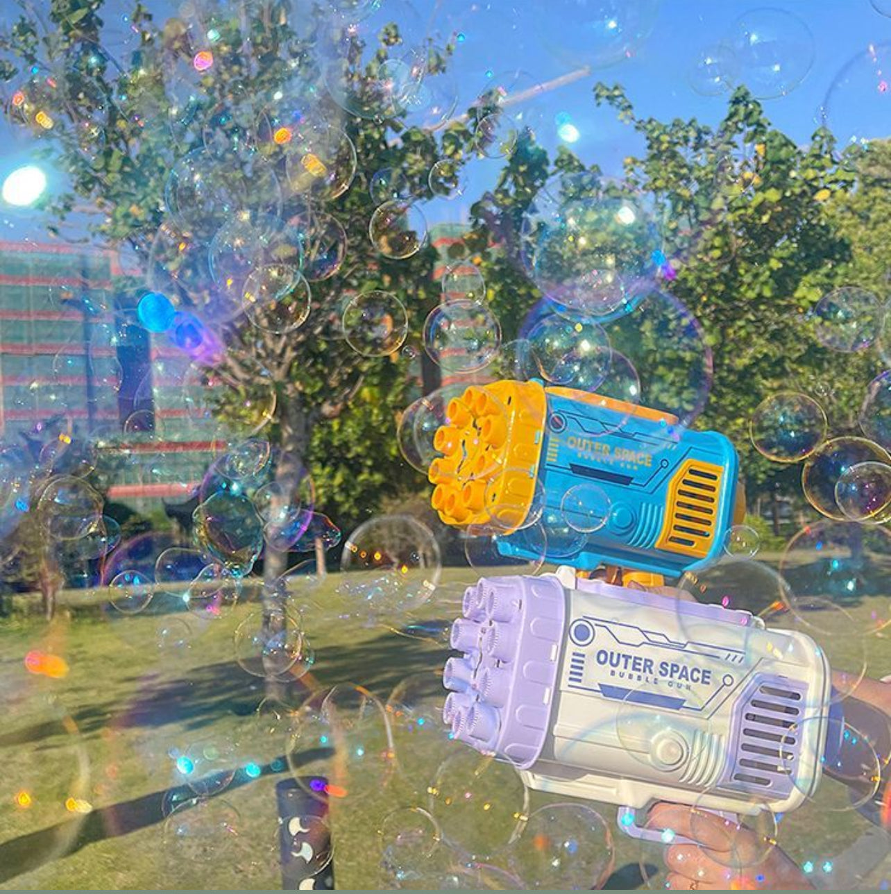 CasaDuzzle™ Rocket Bubble Gun